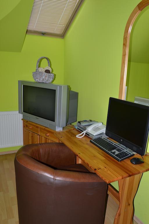 Byron Otel Zlaté Moravce Oda fotoğraf